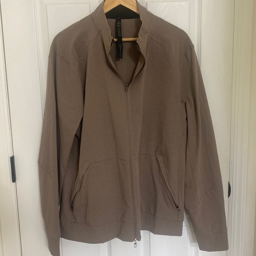 Lululemon Mens Airing Easy Jacket
